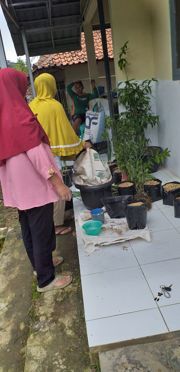 Pembenahan sekretariat kampung KB